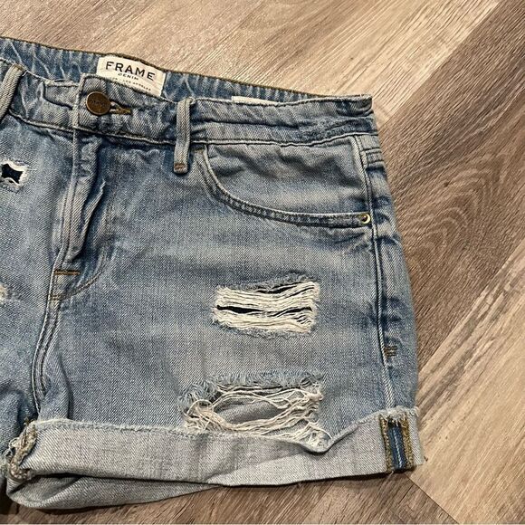 FRAME Le Grande Garçon Distressed Denim Jean Shorts Size 26 - Picture 4 of 9